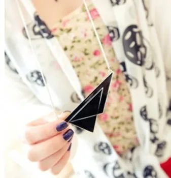 Бижута аксесоари за подарък на едро Нов прием на модно колие, модерно винтажное черно треугольное огърлица за жени